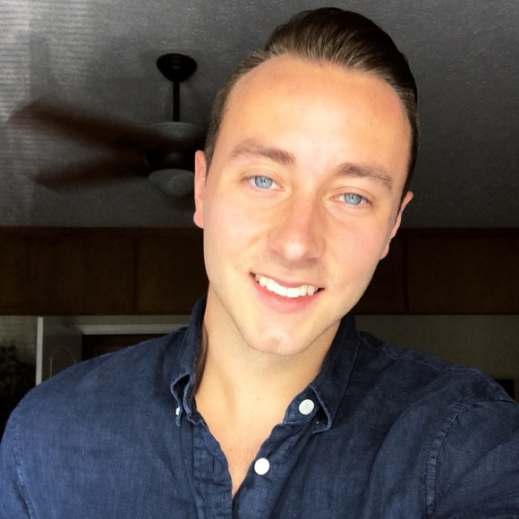 Meet your Posher, Devin - Picture 2 of 5